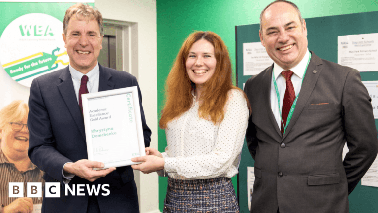 Українка у Бристолі отримала нагороду за перекладацьку роботу