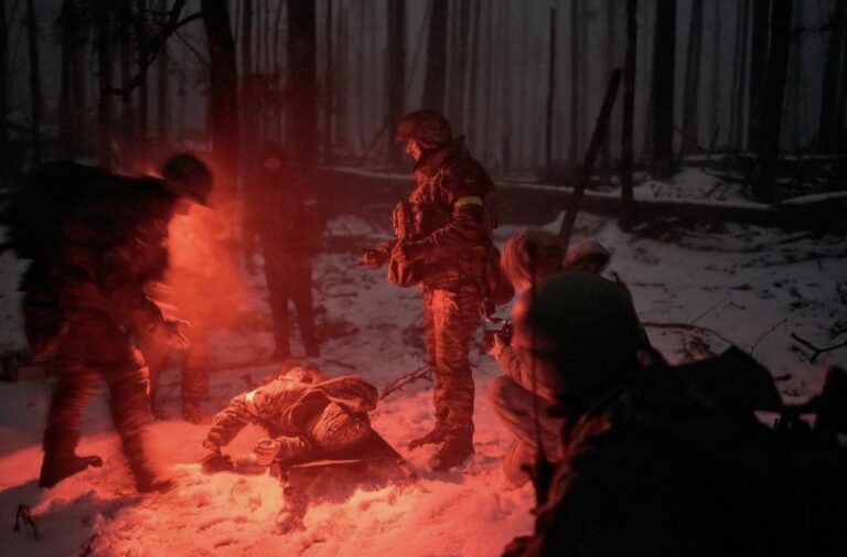 Фотограф Ліберов провів “тридцять годин на нулі з піхотою” і показав, як це було