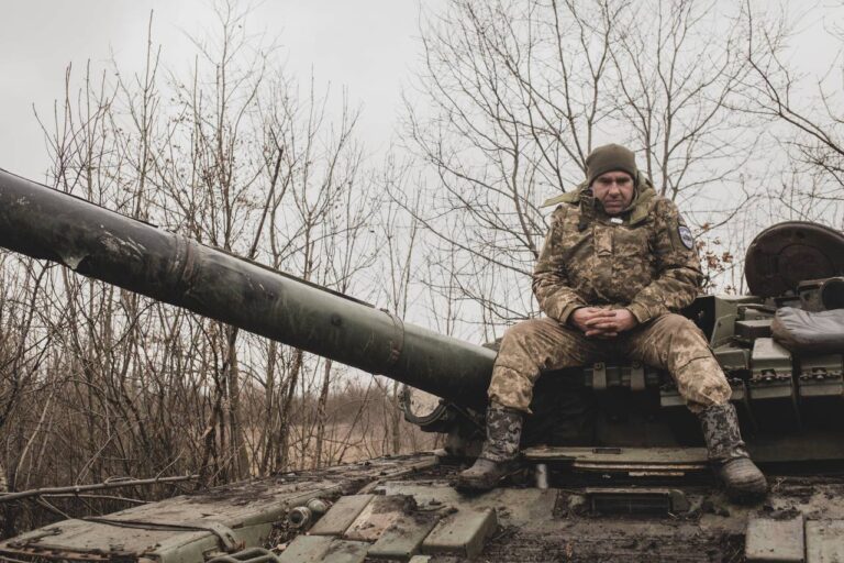 Як працюють танкісти 10 гірсько-штурмової бригади на Донеччині: фоторепортаж