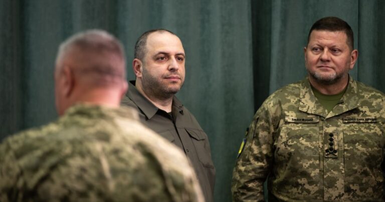 «Залужний був жорстко проти»: ЗМІ дізнались, як у Раді пройшло перше обговорення законопроєкту про мобілізацію