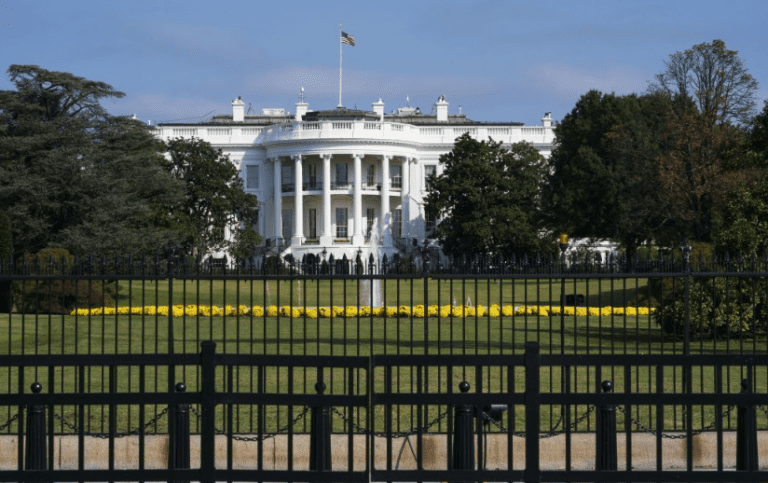 Білий дім звинувачує Конгрес США у втраті Авдіївки