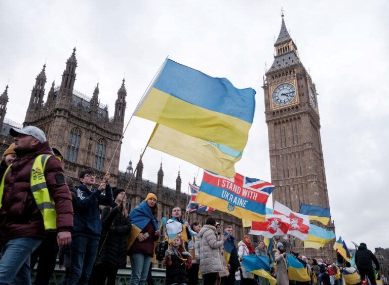 Де в Європі найбільше українців: оновлена карта вимушеної міграції