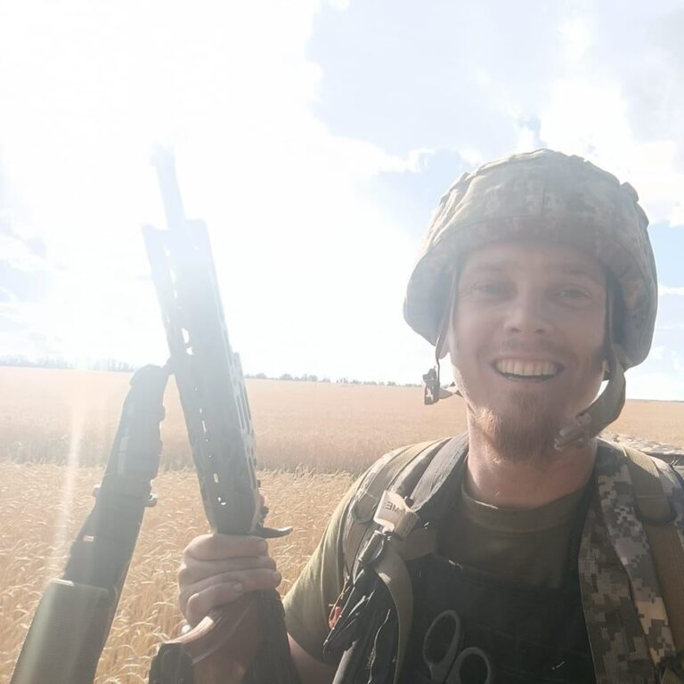 “Я ніколи не забуду день, коли я помер”: історія українського воїна, який майже рік провів у полоні