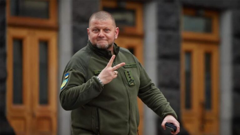 “Туди не відправляють абикого”: що кажуть про призначення Залужного послом у Британії