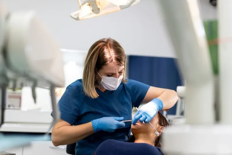 Безкоштовна стоматологія в Канаді: що таке Canadian Dental Care Plan