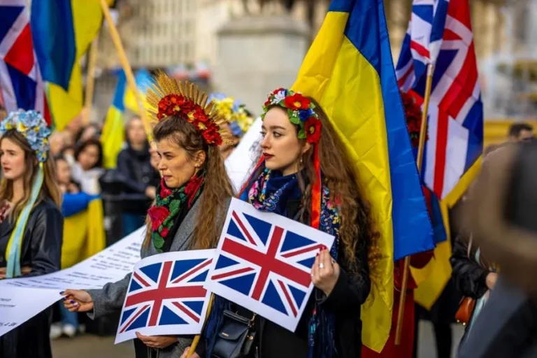 Британія спростила продовження UPE для українців: що змінилось