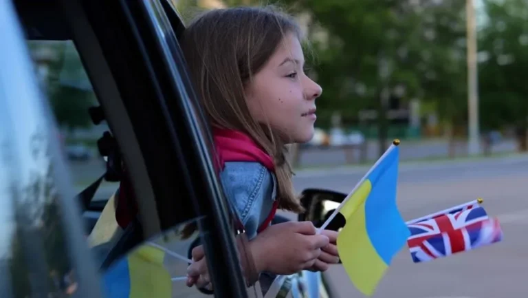 Чому Україна не зможе повернутися до мирного життя навіть після війни: думка