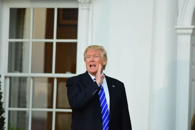 Погрози і блеф: що стоїть за новими заявами Трампа щодо України і НАТО