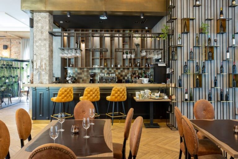 Від The Savoy до The Shard: топ легендарних барів Лондона