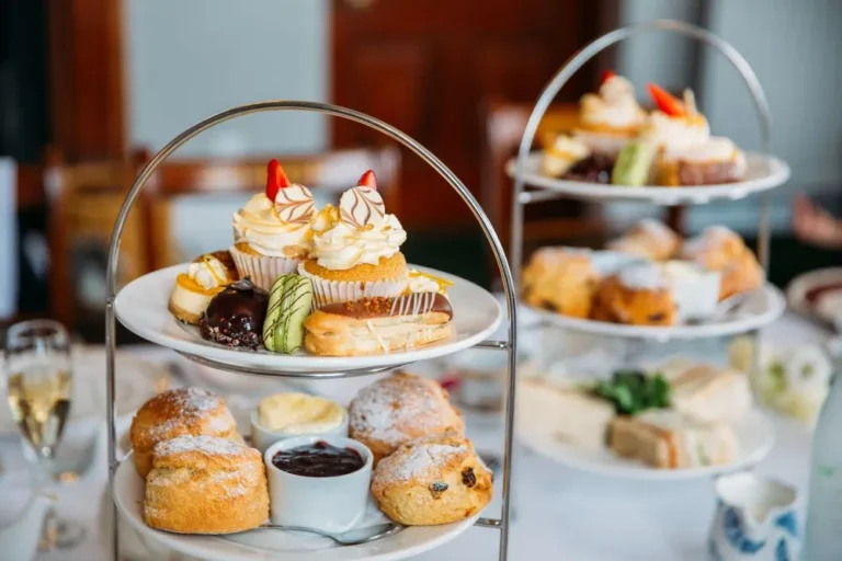 Від The Ritz до Пітера Пена: де в Лондоні шукати найкращий Afternoon Tea