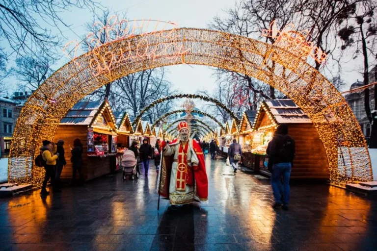 Що клали під подушку дітям 100 років тому: історія свята Миколая в Україні