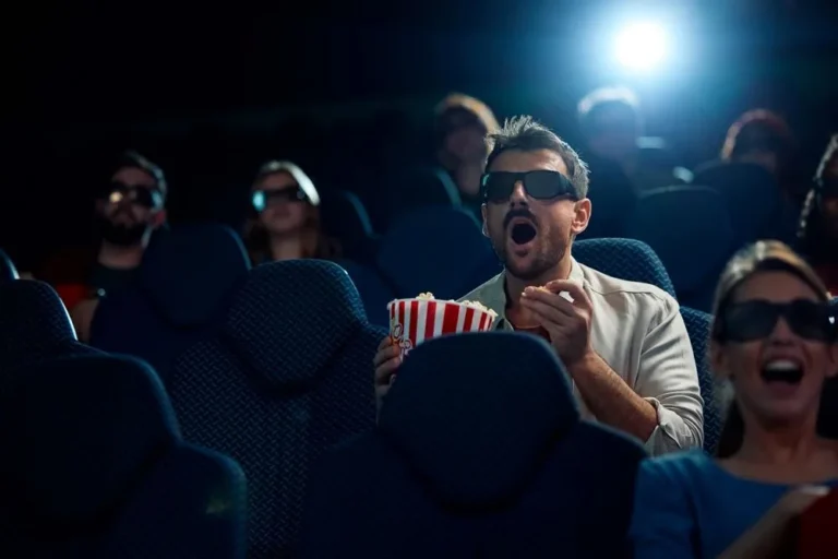 “Крик 7” і “Блеф”: що дивитись у кіно цього тижня