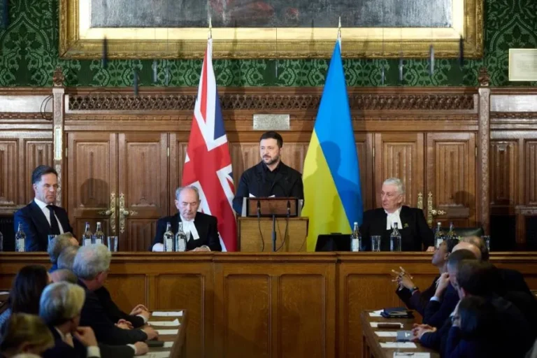 Зеленський у парламенті Британії: головні заяви про війну і нові союзи