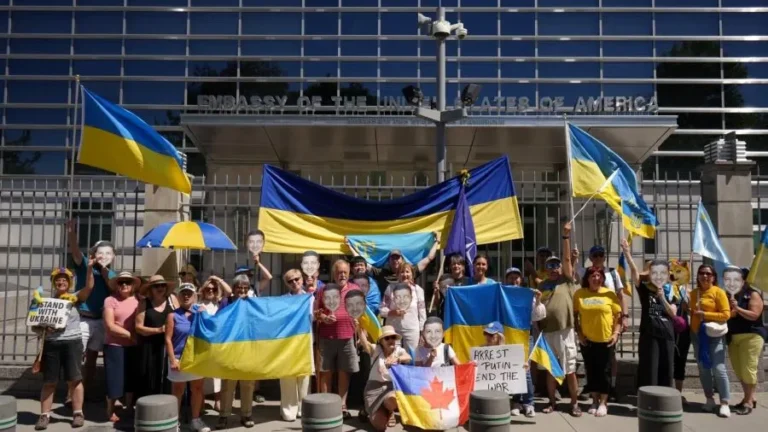 “Пам’ять живе в кожній родині”: історія кримських татар у Канаді
